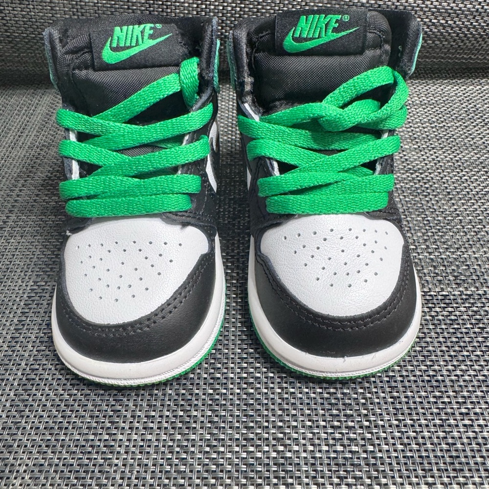 Jordan 1 Retro High OG Baby/Toddler Shoes Size - 4
